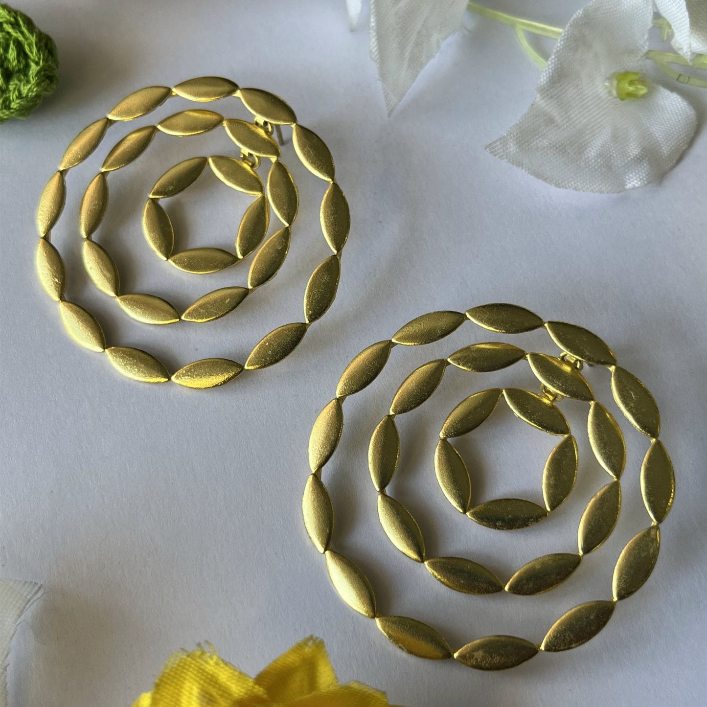 Leafie Roundel Earrings