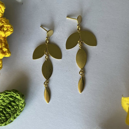 Love Leaf Earring 2