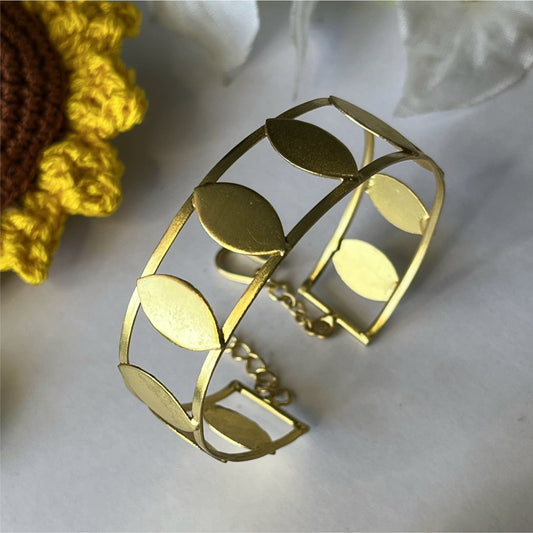 Vitamin leaf bangle 3